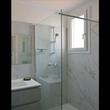 Le Miramar Apartment *