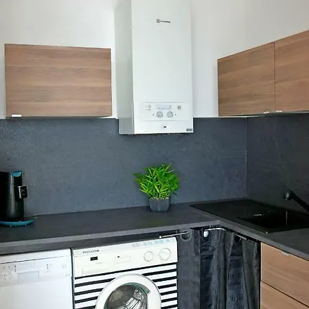 Le Miramar Apartment